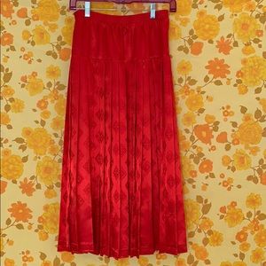 Beautiful True Vintage Red 100% Polyester Skirt